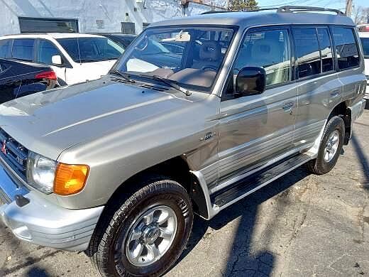 Mitsubishi Montero