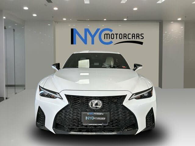 2021 Lexus IS