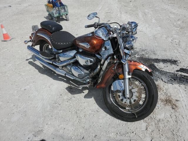 Suzuki VL800K