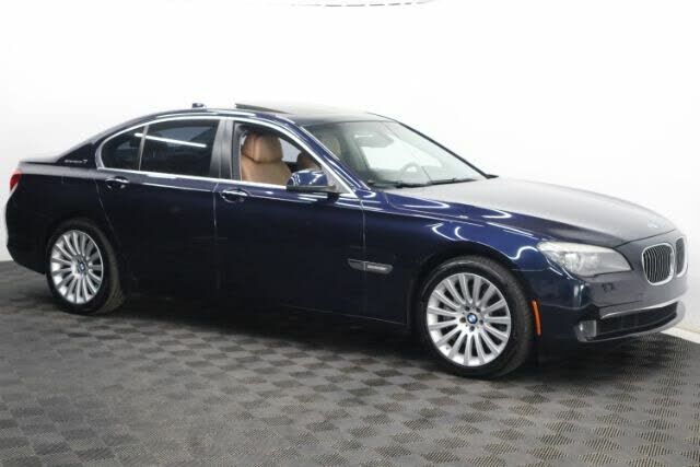 BMW 750i