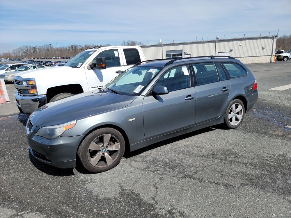 BMW 530xiT