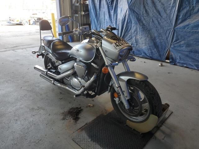 Suzuki VZ800L