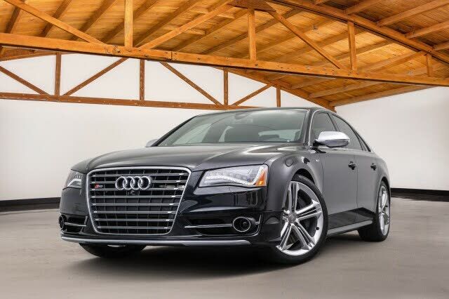 Audi S8