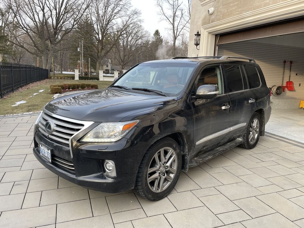 Lexus LX