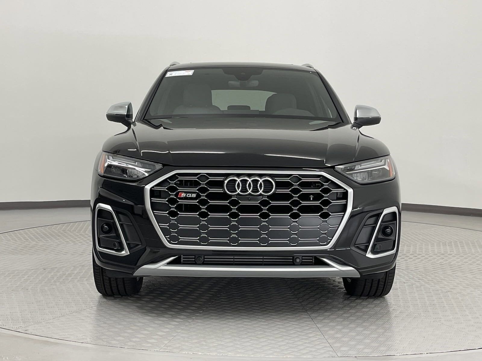2022 Audi SQ5