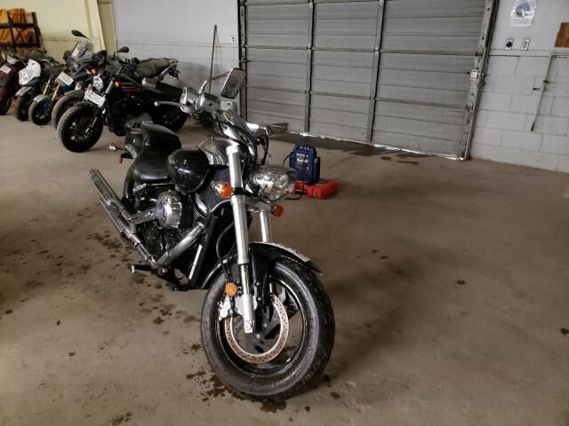 Suzuki VZ800