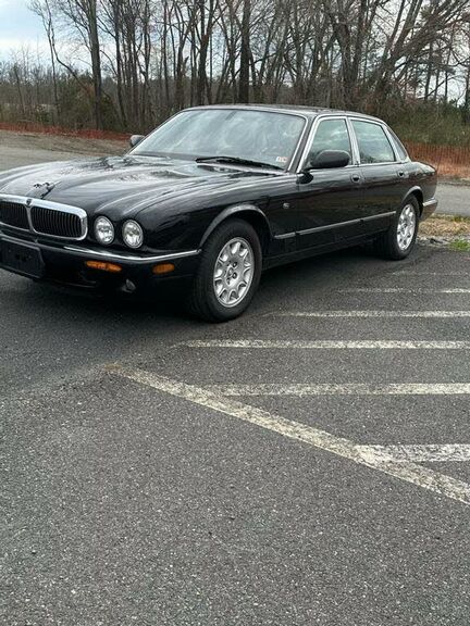 Jaguar XJ8