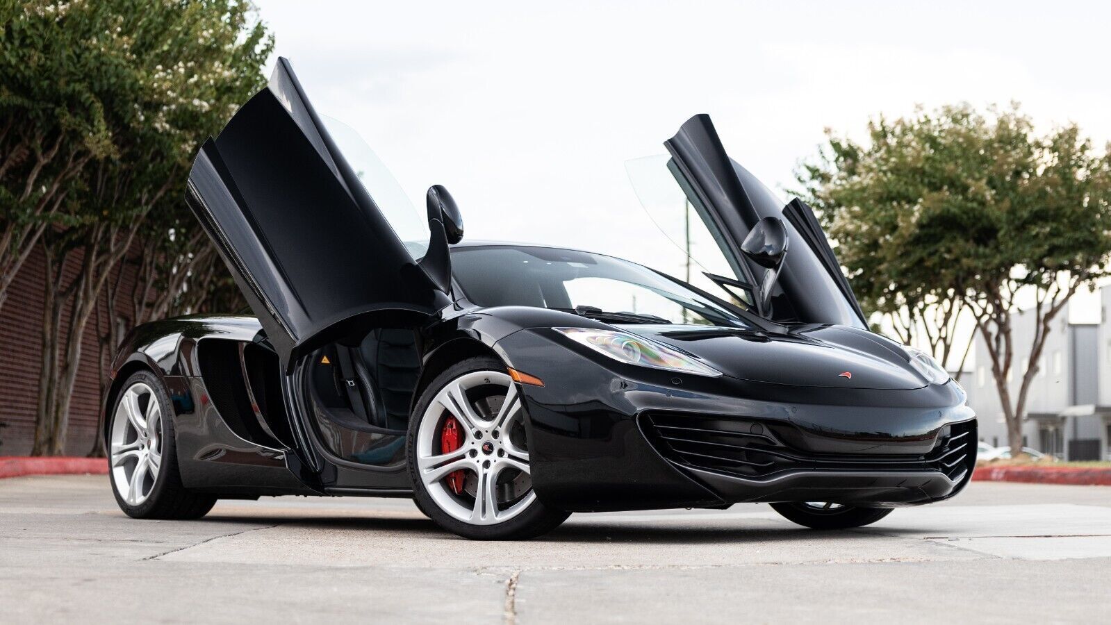 McLaren MP4-12C