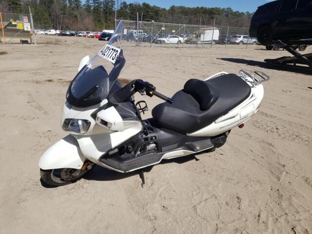 Suzuki AN650