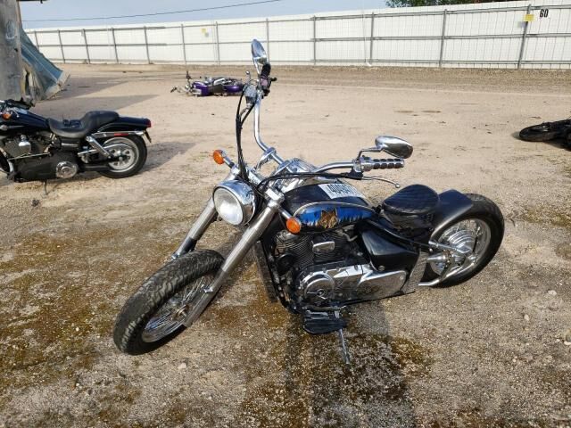 Suzuki VL800K