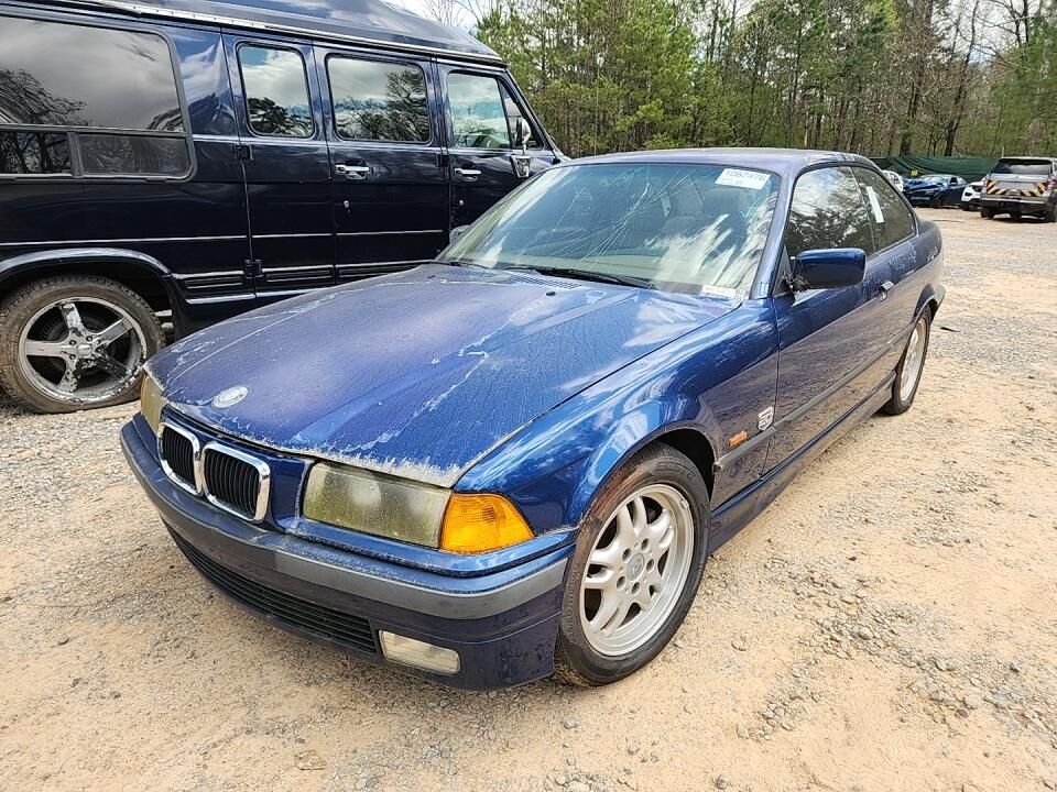 BMW 323is