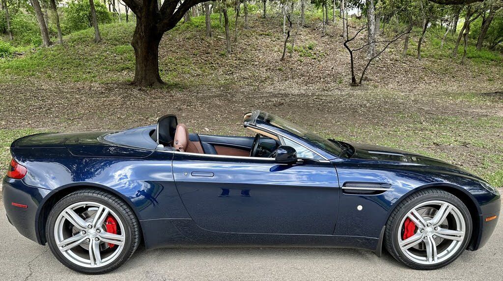 Aston Martin V8 Vantage