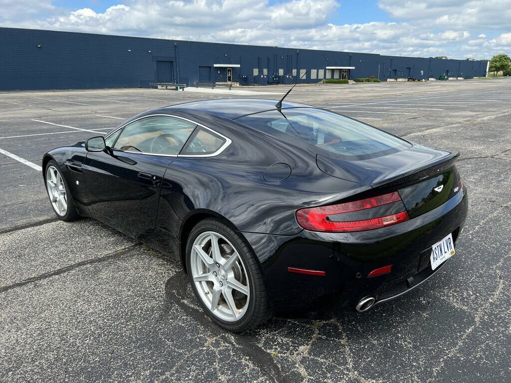 Aston Martin V8 Vantage