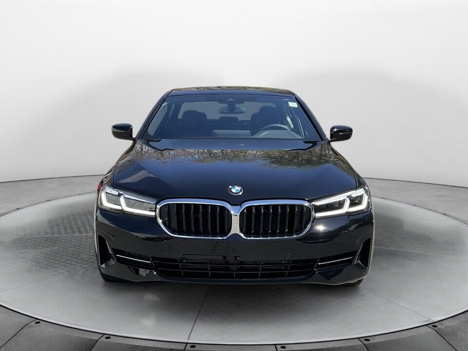 2023 BMW 530i