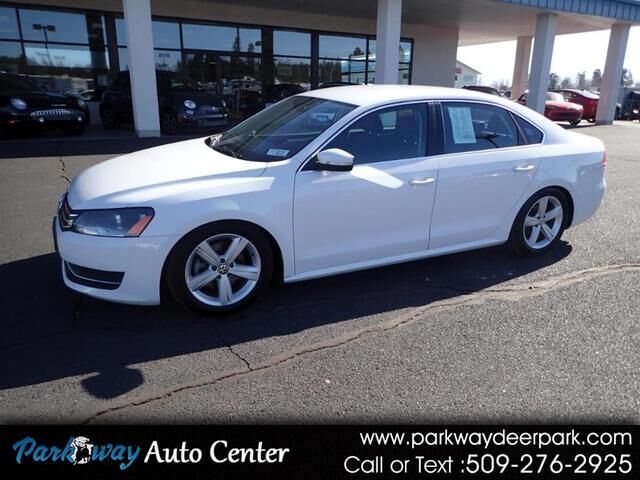 2013 VOLKSWAGEN Passat