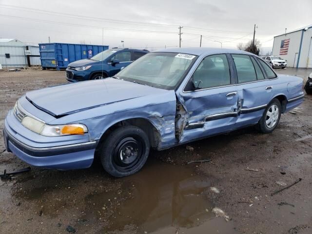 Ford Crown Victoria