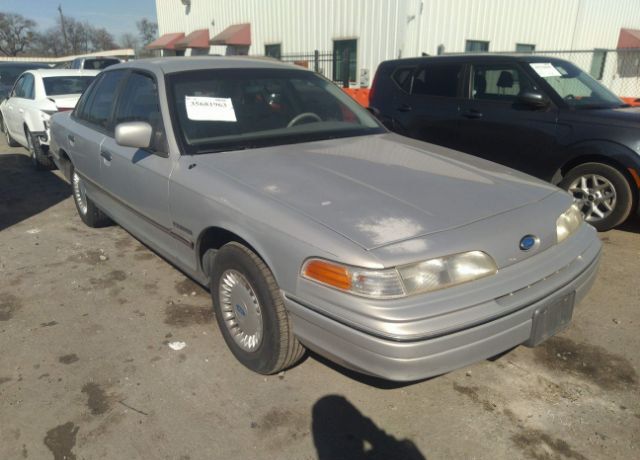 Ford Crown Victoria