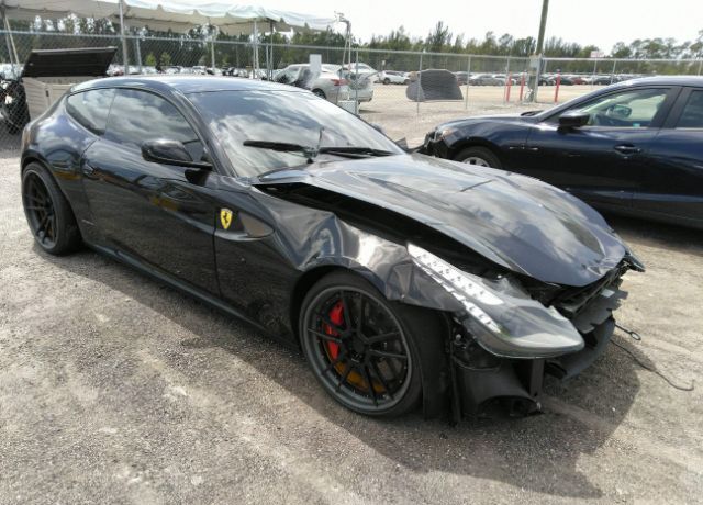 Ferrari FF