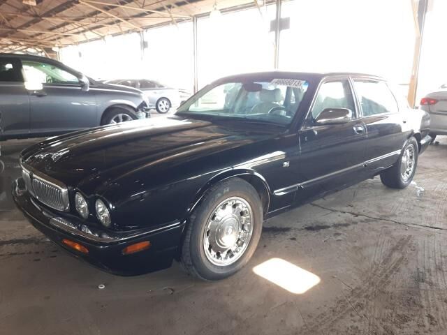 Jaguar Vanden Plas