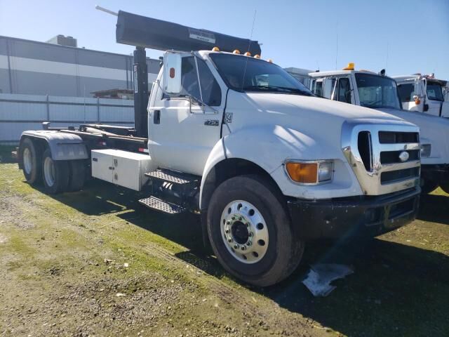 Ford F-750