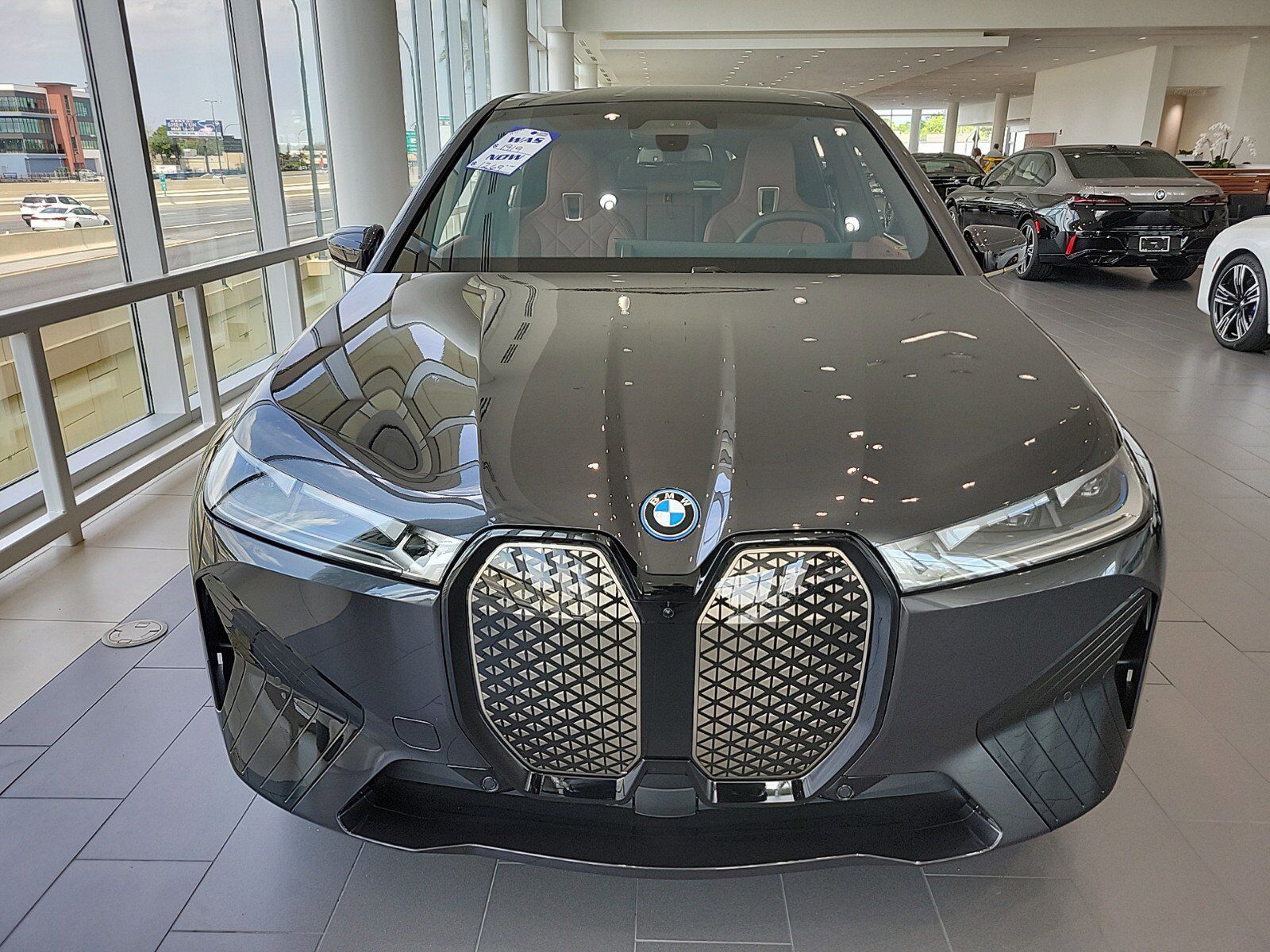 2023 BMW iX