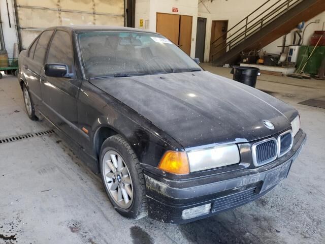 BMW 328i