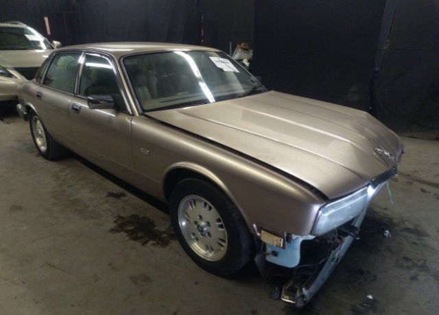 Jaguar XJ6