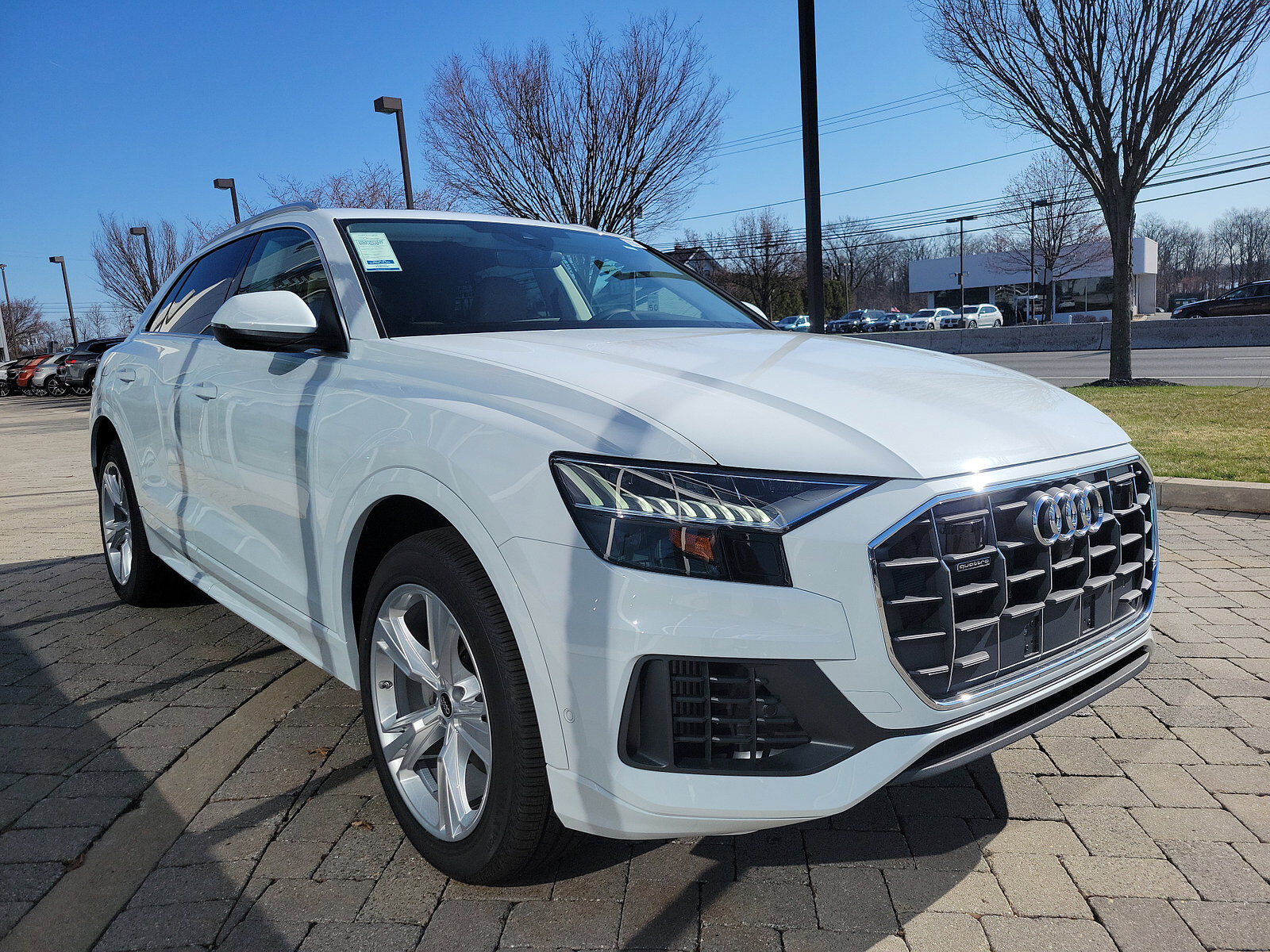 2023 Audi Q8