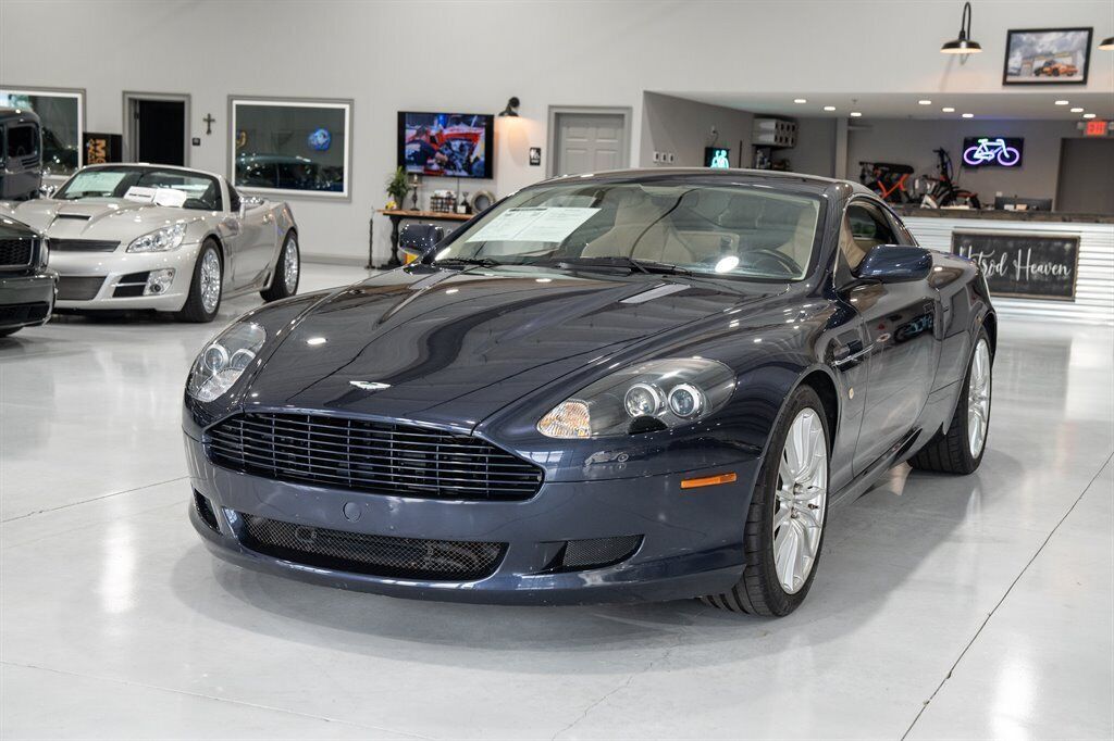 Aston Martin DB9