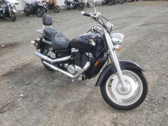 Honda VT1100C2 (SHADOW SABRE)