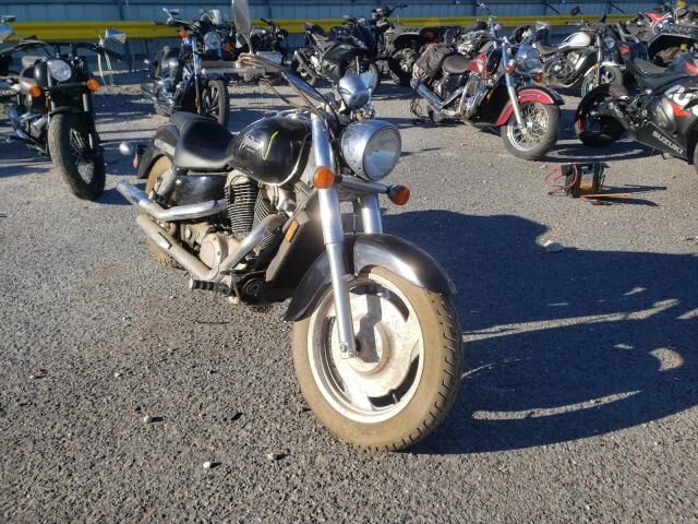 Honda VT1100C2 (SHADOW SABRE)