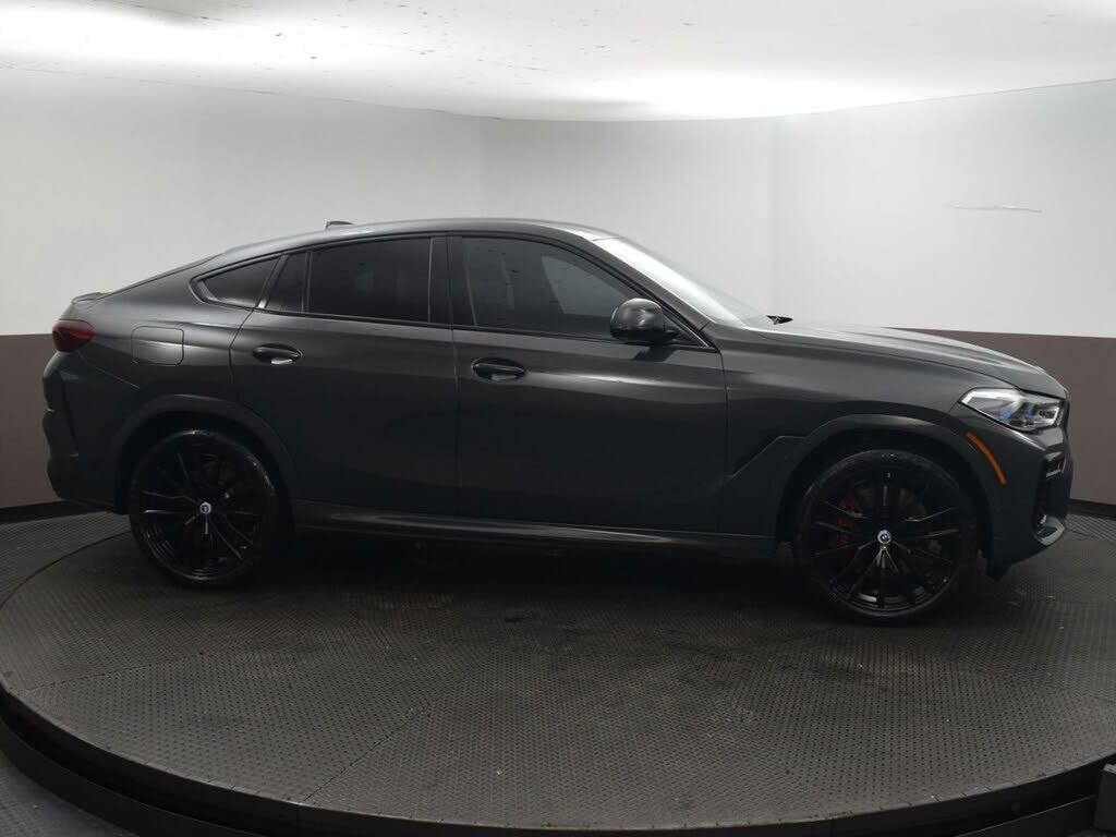2023 BMW X6