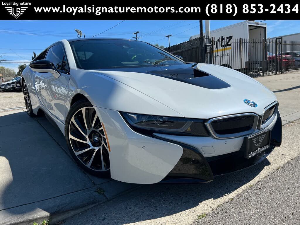 BMW i8