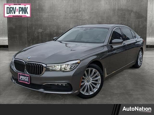 BMW 740i