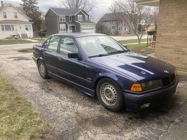 BMW 328i