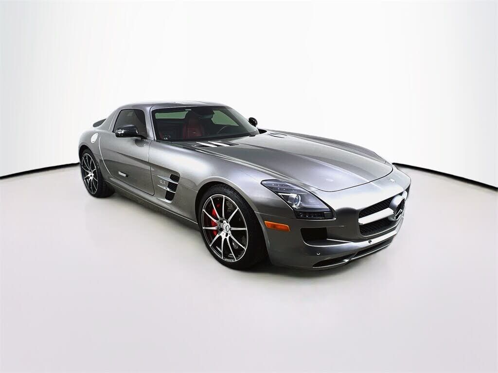 Mercedes-Benz SLS-Class