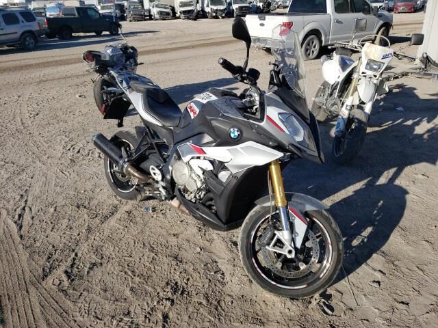 BMW S 1000 XR