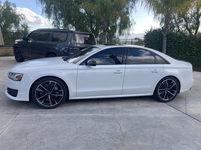 Audi S8