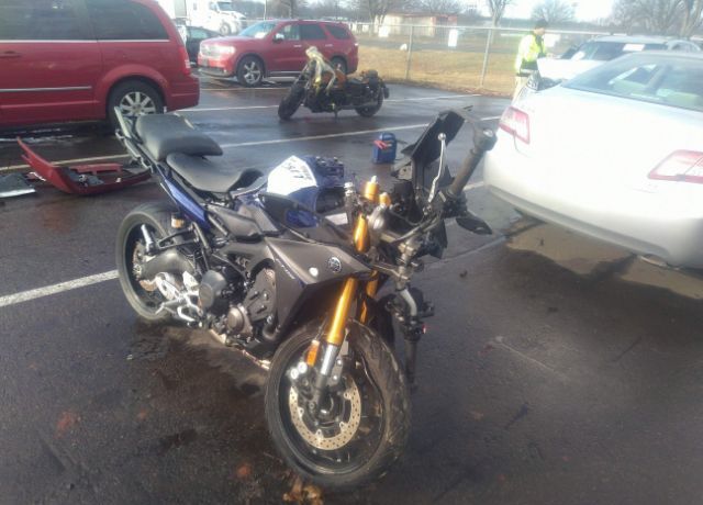 YAMAHA