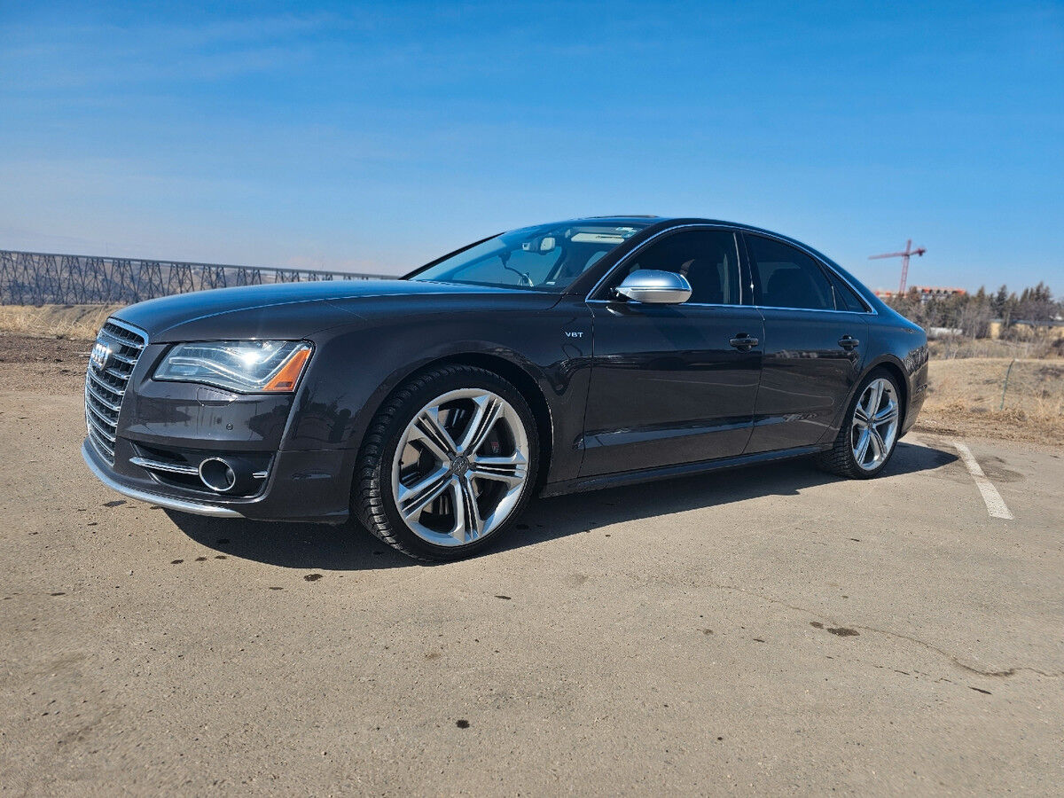 Audi S8