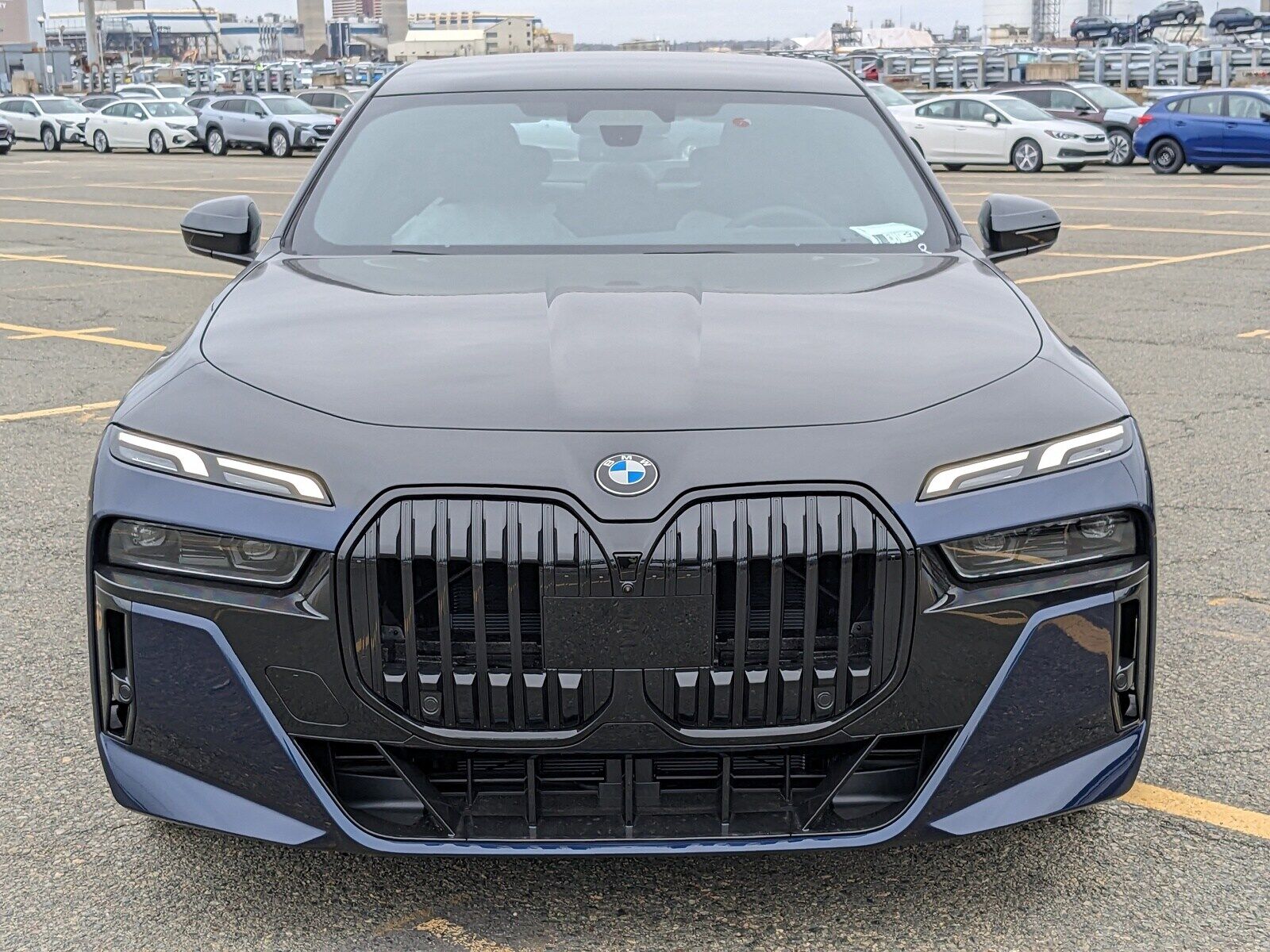 2023 BMW 760i