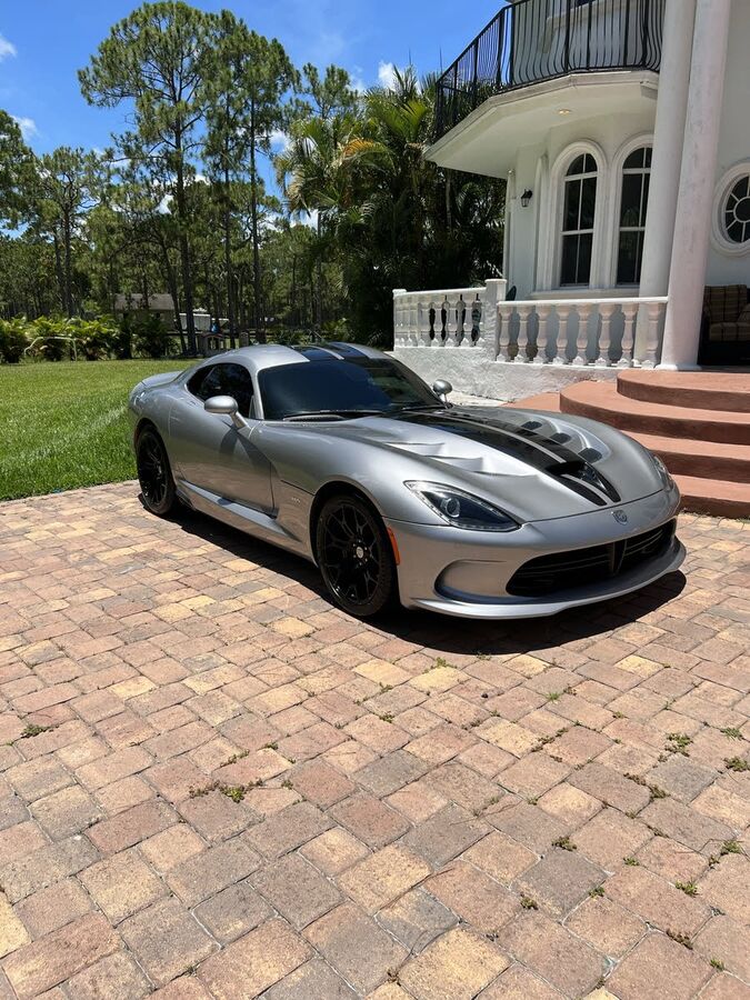 Dodge Viper