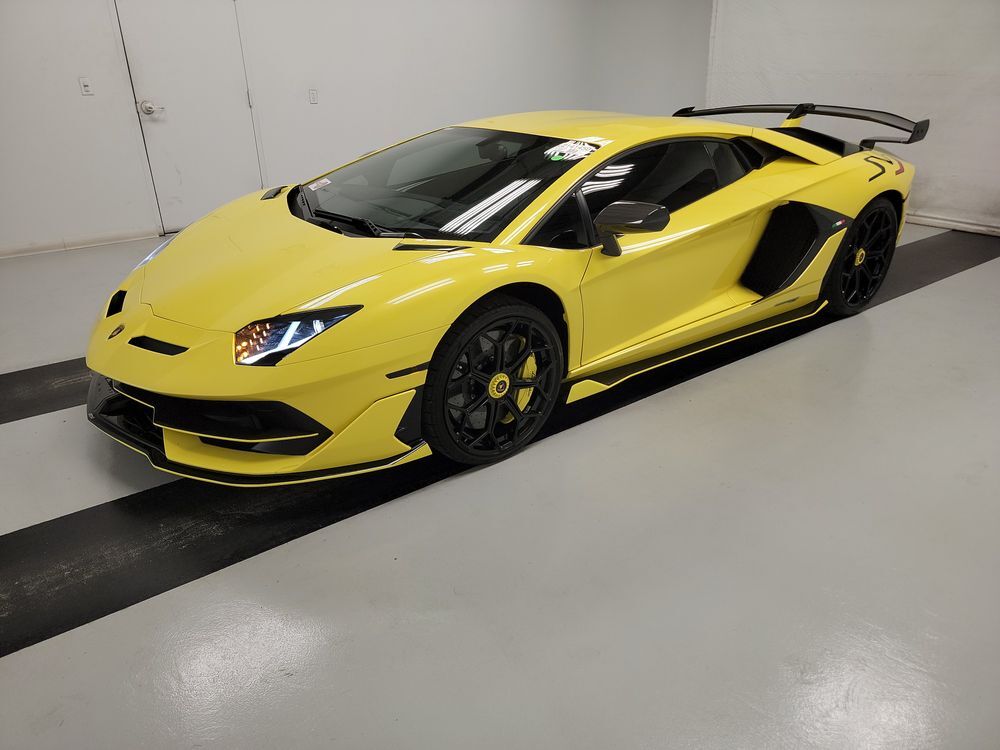 LAMBORGHINI