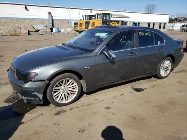 BMW 745i