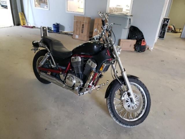 Suzuki VS1400