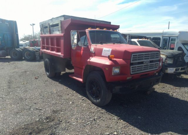 Ford F-700