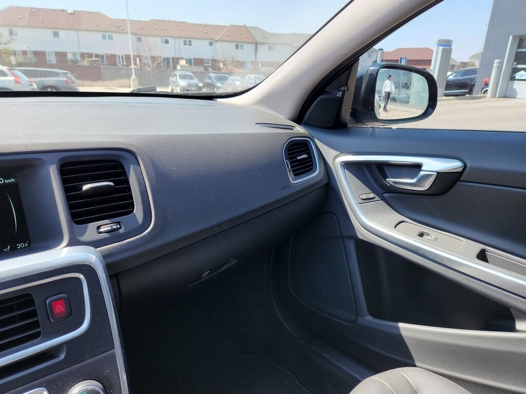 Volvo V60CC
