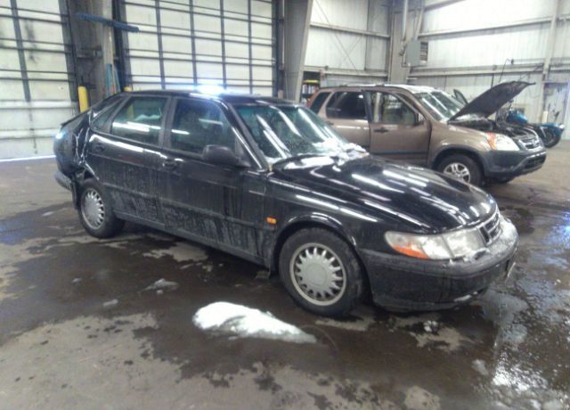 Saab 900