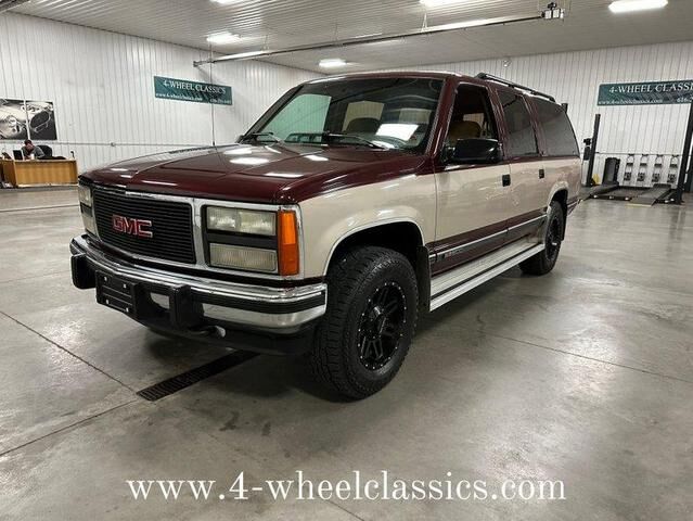 GMC Suburban