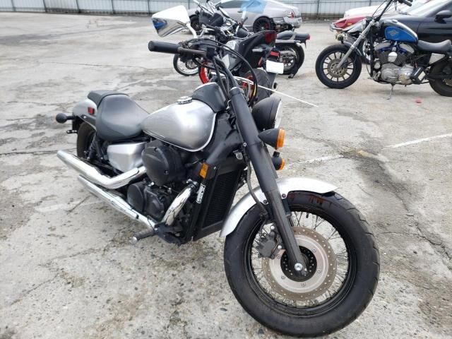 Honda VT750 (Shadow Phantom)
